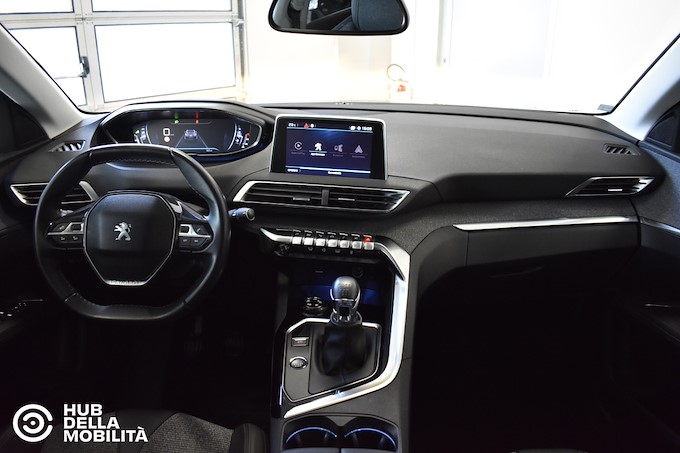 PEUGEOT 3008 PureTech Turbo 130 S&S Allure